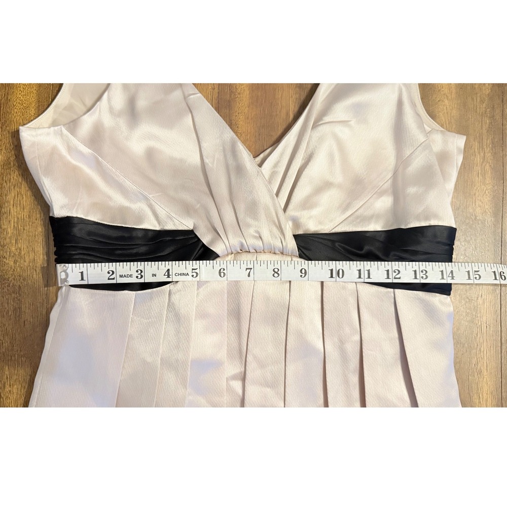 Jones New York Dress 8 Champagne Satin Black Empire Waist Cocktail Pleated - Picture 11 of 12